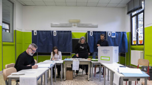 Instant poll Swg-La 7, NO in testa con forchetta 49-53%, SI' al 47-51%