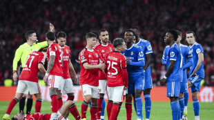 Via libera Ifab, rosso diretto ai giocatori che si coprono la bocca