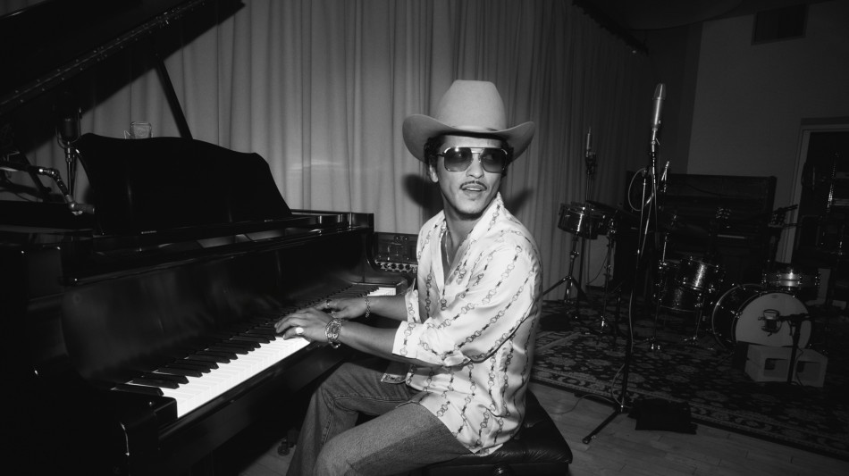 Bruno Mars, il 27 febbraio esce l'album The Romantic