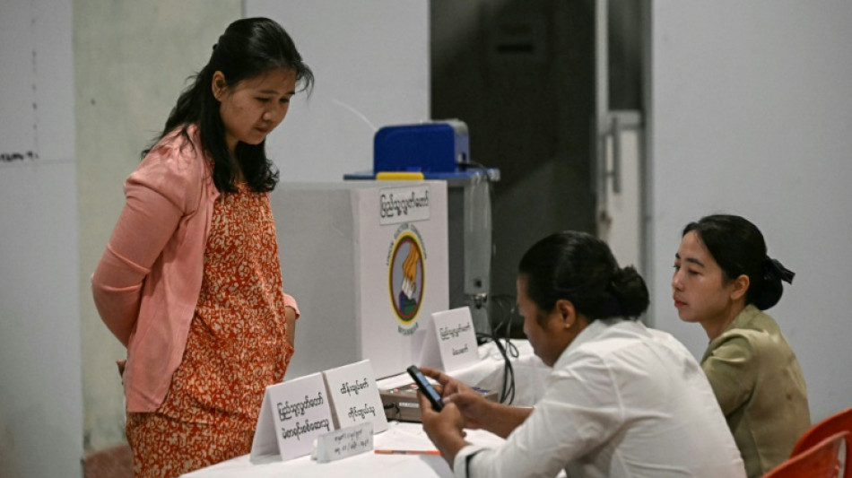 Comienzan elecciones legislativas organizadas por la junta militar en Birmania