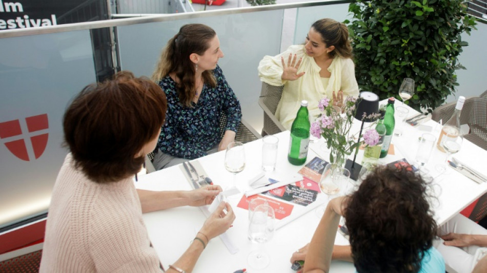 Cenar con desconocidos: una iniciativa en Austria para combatir la polarizaci&oacute;n