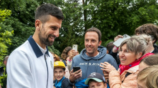 Dias antes de Roland Garros, Djokovic diz que não tem pressa para encontrar novo treinador