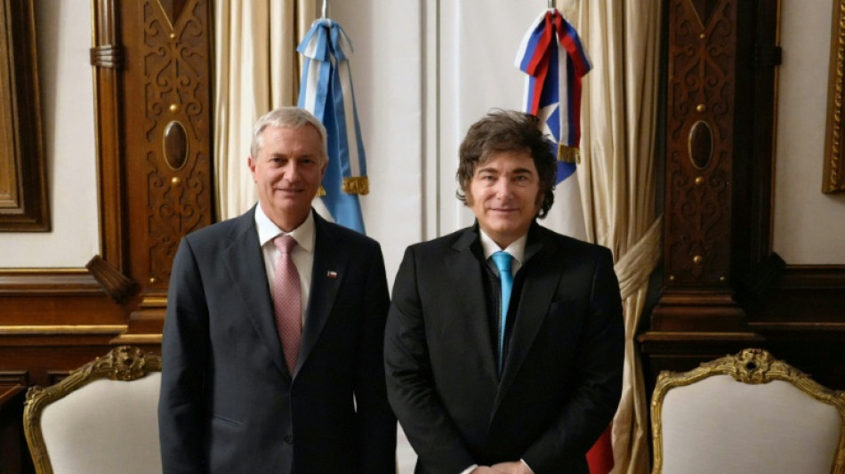 New Chile leader calls for end to Maduro 'dictatorship'