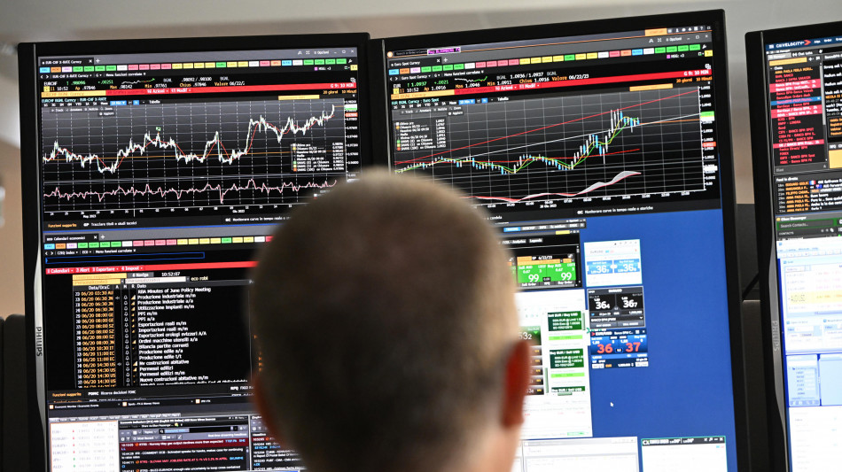 Lo spread tra Btp e Bund apre stabile a 82 punti