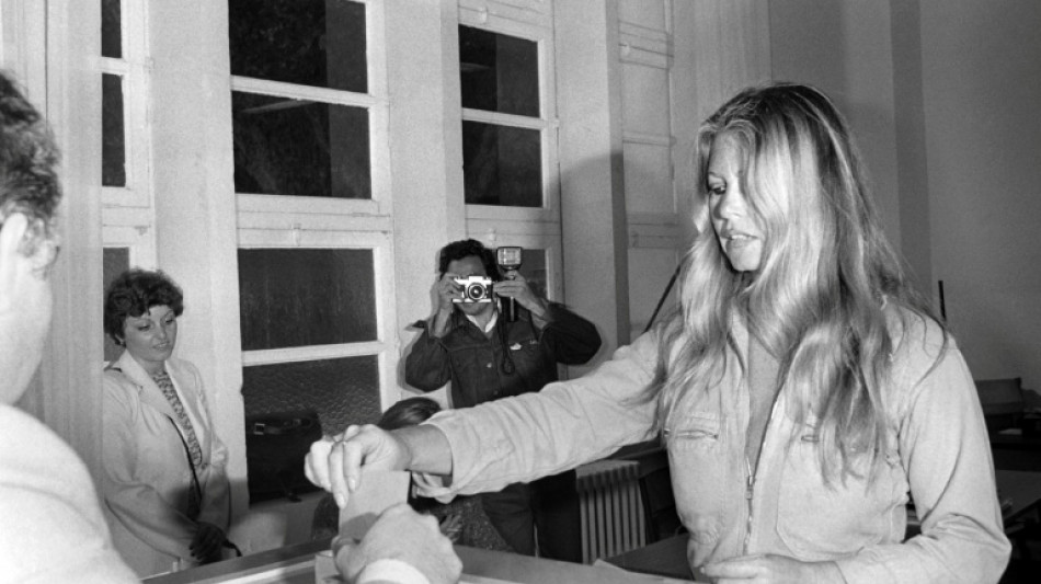 Brigitte Bardot, une longue proximit&eacute; avec l'extr&ecirc;me droite