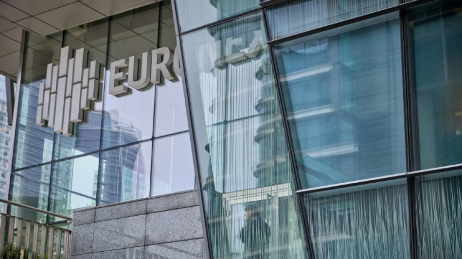 La Bourse de Paris en hausse en attendant un nouveau Premier ministre
