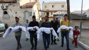 Al menos 25 muertos en ataques israelíes en Gaza, uno de ellos contra un refugio para desplazados