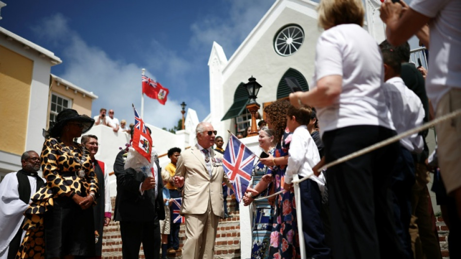 Charles III tem recep&ccedil;&atilde;o calorosa em Bermudas ap&oacute;s visita aos EUA