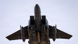 Trump da 48 horas para llegar acuerdo sobre Ormuz y los bombardeos en Ir&aacute;n alcanzan zona de una planta nuclear