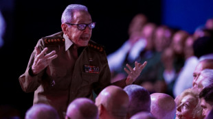 Ra&uacute;l Castro zeigt sich bei Gedenken an Bruder Fidel erstmals seit Monaten &ouml;ffentlich