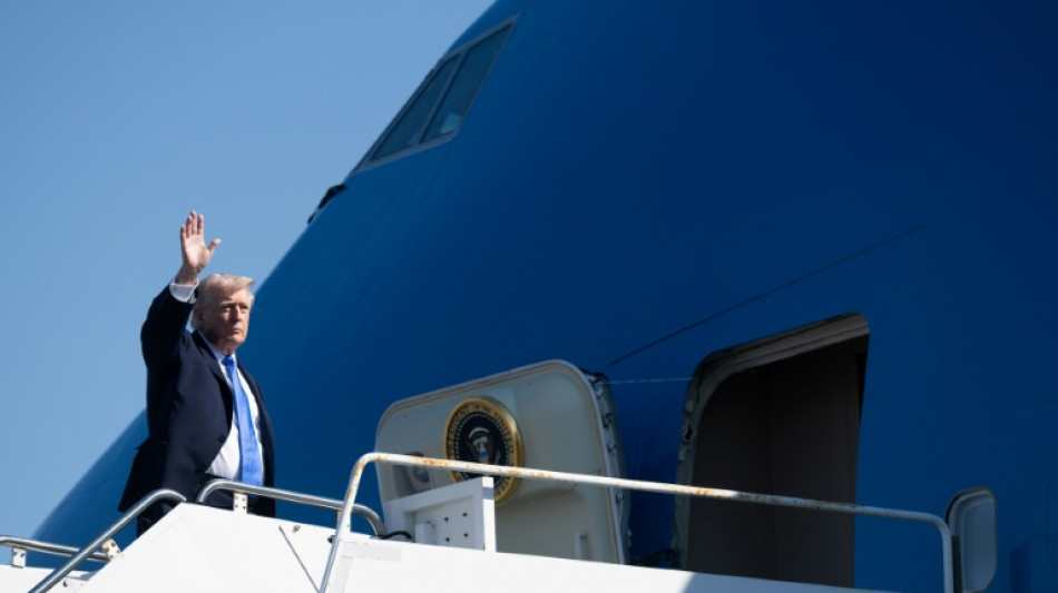 Trump anuncia conversas 'muito boas' com o Ir&atilde;; Teer&atilde; nega