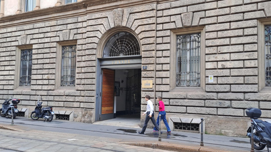 Nuovo intervento Consob su siti con cloni di Meloni e Giorgetti