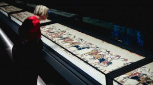 A Londres, l'exposition de la tapisserie de Bayeux ouvre dans une ambiance de "tapestry-mania"