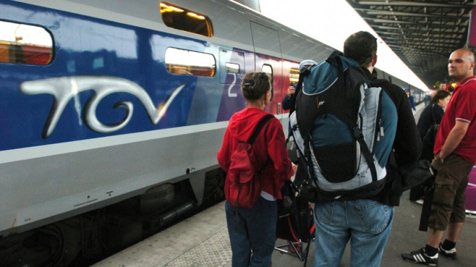 Le TGV et la SNCF : 45 ans d'histoire technologique fran&ccedil;aise