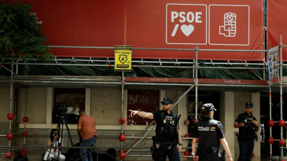 Espagne: une officine au coeur du Parti socialiste embarrasse le gouvernement