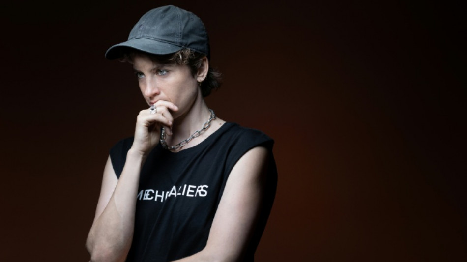 "Viser juste" d'Ad&egrave;le Haenel, des mots contre "le mur du d&eacute;ni"