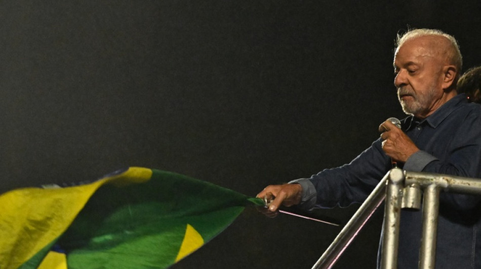 Br&eacute;sil : le parti de Flavio Bolsonaro reconna&icirc;t la victoire surprise de Lula