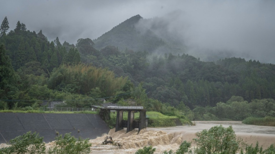 Typhon Nanmadol au Japon: quatre morts, plus de 100 bless&eacute;s