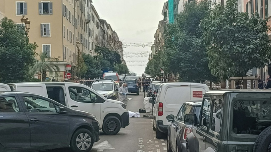 Un homme arm&eacute; d'un couteau tu&eacute; par la police dans le centre-ville d'Ajaccio