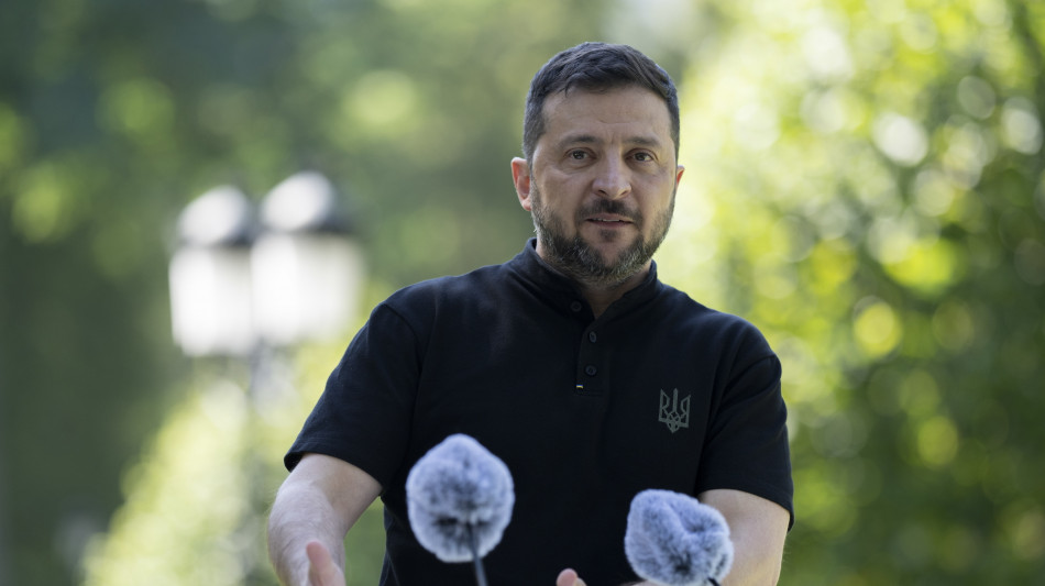 Zelensky incontrerà i leader europei giovedì a Parigi