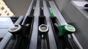 Codacons, dopo 40 giorni di rialzi primi cali dei prezzi dei carburanti