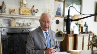 Charles III recorda o custo dos conflitos no 80&ordm; anivers&aacute;rio do fim da Segunda Guerra Mundial