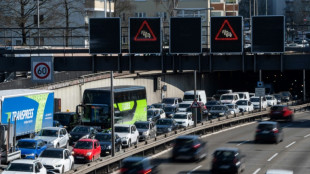 Marode Autobahnbrücke in Berlin wird in kommenden Wochen abgerissen