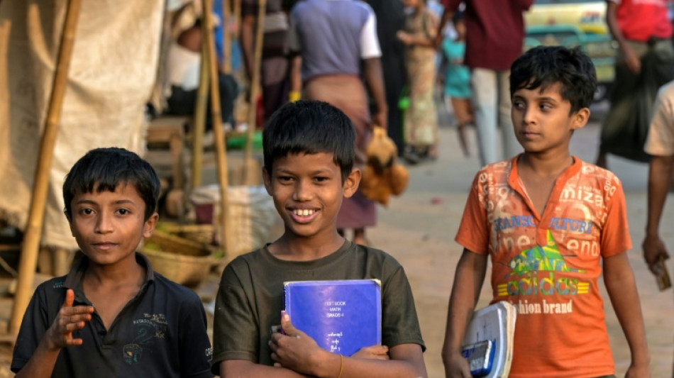 Dans les camps de r&eacute;fugi&eacute;s rohingyas du Bangladesh, la grande pauvret&eacute; de l'&eacute;ducation