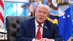 Trump anuncia novas tarifas, incluindo uma taxa de 100% sobre produtos farmacêuticos