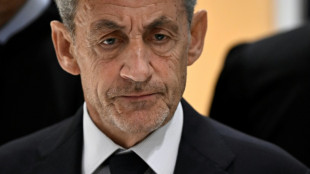 Tribunal superior franc&ecirc;s confirma nova condena&ccedil;&atilde;o contra ex-presidente Sarkozy