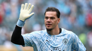 Manchester City anuncia saída de Ederson após contratação de Donnarumma