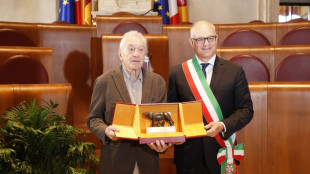 De Niro riceve da Gualtieri la Lupa capitolina, 'grazie Roma'