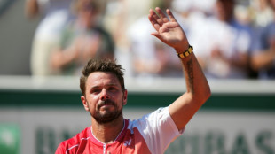 "C'est dur": Stan Wawrinka &eacute;limin&eacute; au premier tour de son ultime Roland-Garros