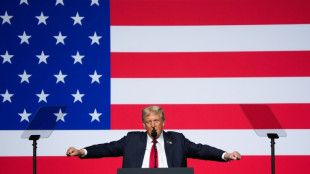 Trump diz que 'ressuscitará o espírito guerreiro' das Forças Armadas dos EUA