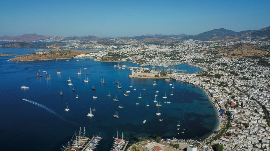 Diecinueve migrantes afganos, incluido un beb&eacute;, mueren en un naufragio en Turqu&iacute;a