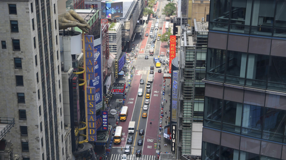 Dopo oltre 40 anni, a Ny potrebbe cadere il divieto sulle 'bathhouse' Lgbtq+