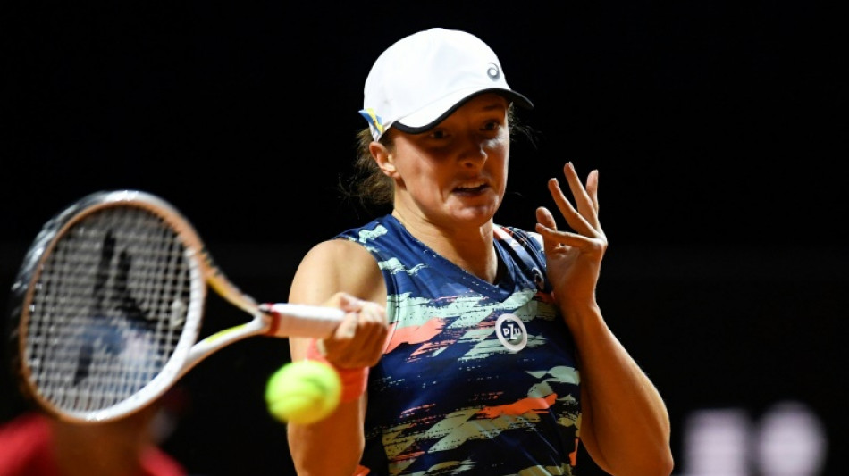 Swiatek brushes past qualifier to open Stuttgart campaign