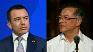 El presidente de Ecuador acusa a Petro de impulsar una "incursi&oacute;n" guerrillera desde Colombia