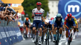 Tour d'Italie: le Fran&ccedil;ais Paul Magnier voit triple